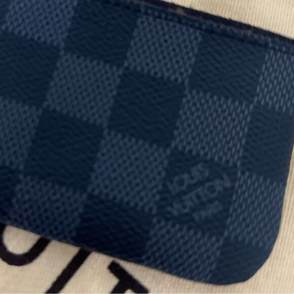 Authentic Louis Vuitton Graphite Key Pouch | new never used | 100% authentic - Picture 2 of 13